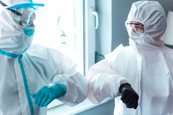 Médicos pandemia COVID-19